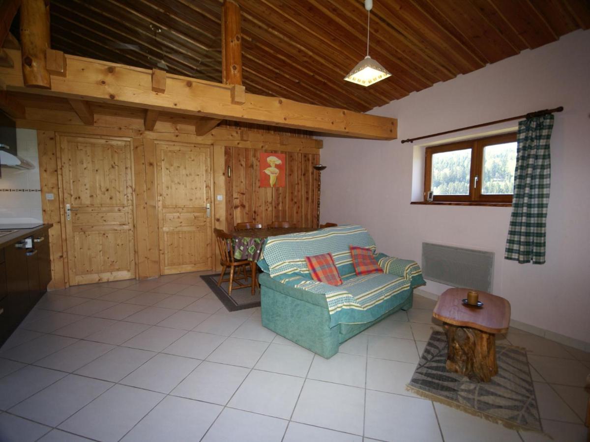 Cosy Holiday Home With Garden In Walscheid מראה חיצוני תמונה